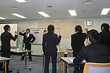 ����d�˂邽�тɃv���[���e�[�V�����̃��x�����A�b�v�B